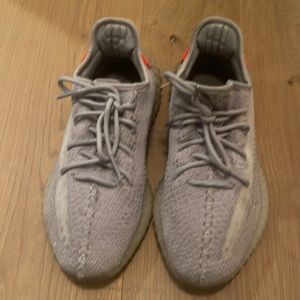 Adidas Yeezy Boost Sz 8.5 good used condition lots of wear left in these shoes